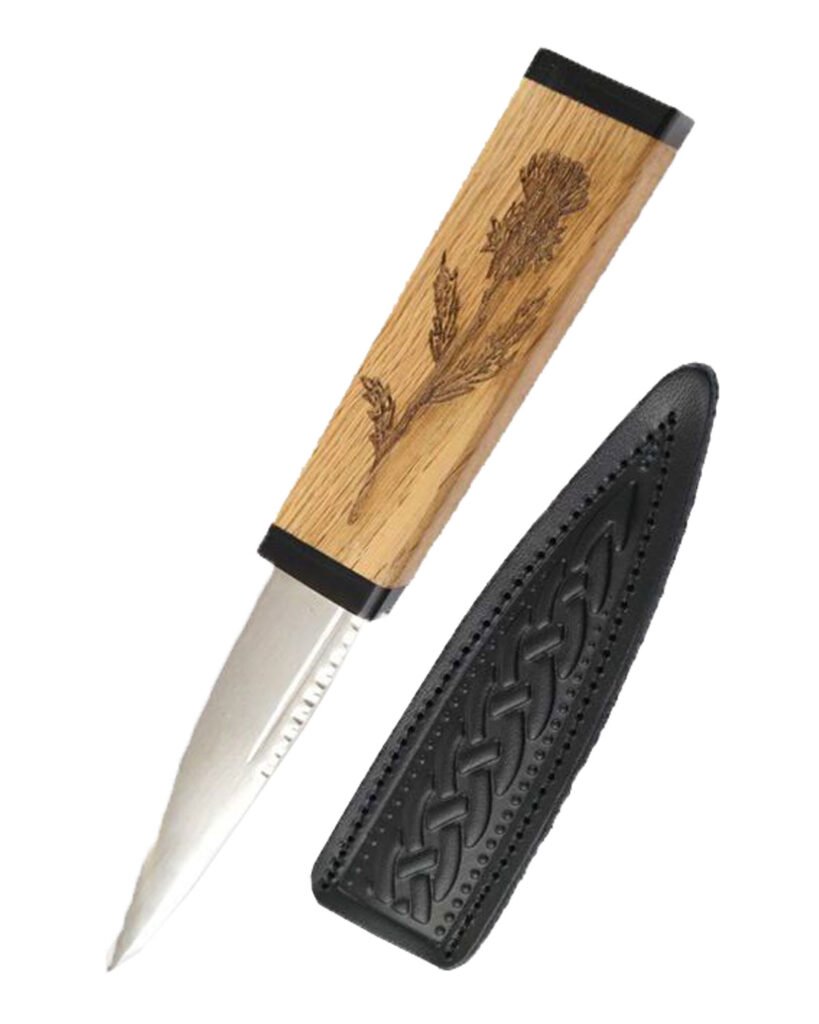 An intricately crafted oak-themed Scottish Sgian Dubh knife featuring a thistle design.